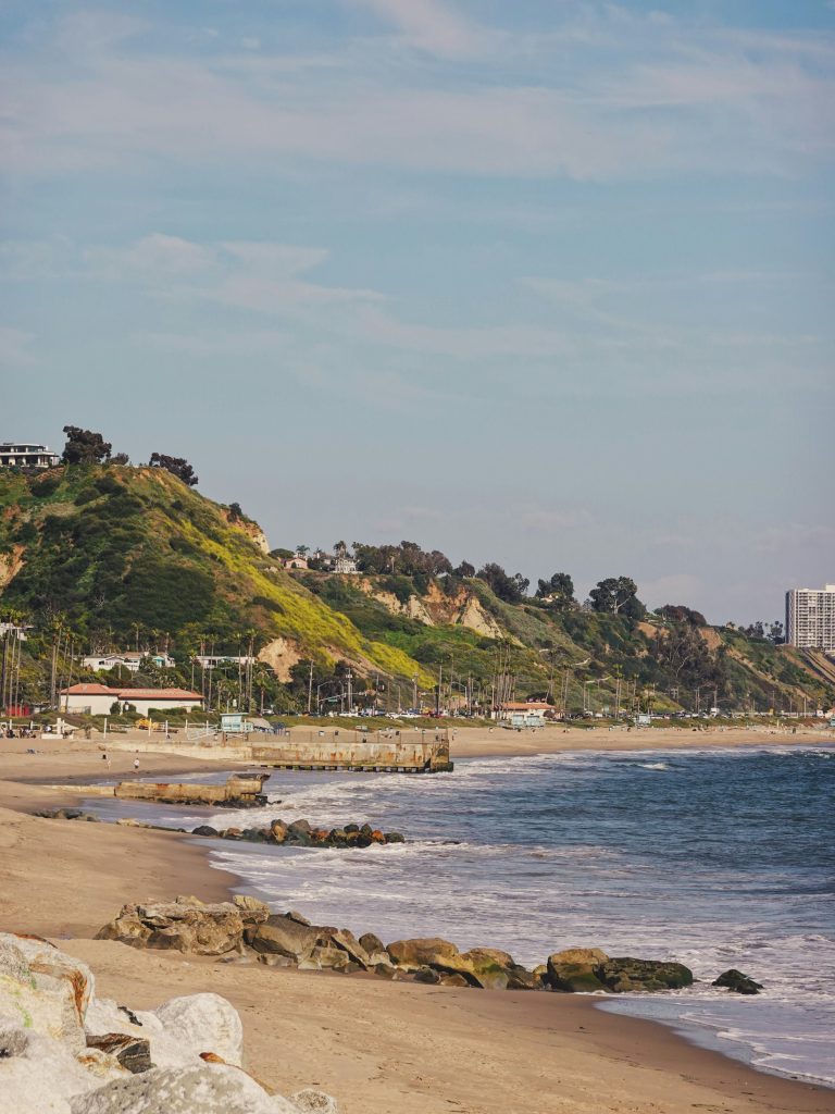 Easy and Chic Summer Outfits for Women – Shop discounts